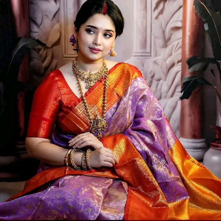 ঐতিহ্যবাহী কাঞ্জিপুরাম সিল্ক শাড়ি (ব্লাউজ পিস সহ)