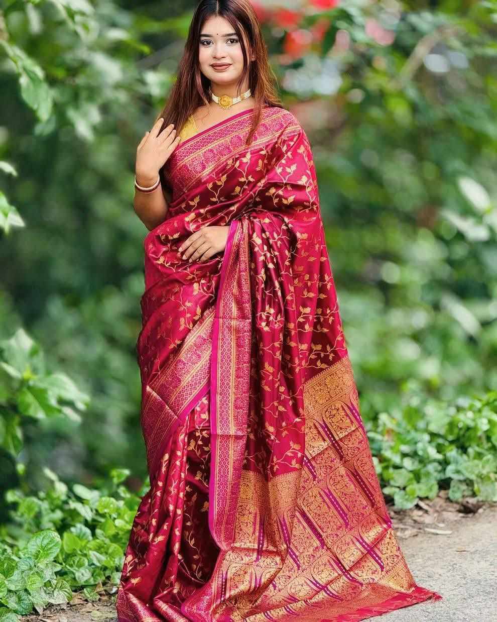 ঐতিহ্যবাহী কাঞ্জিপুরাম সিল্ক শাড়ি (ব্লাউজ পিস সহ)